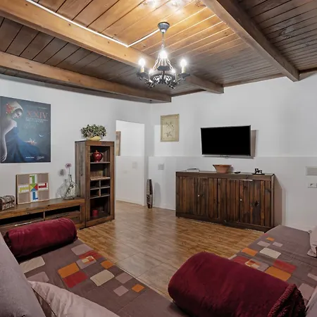 Oasis Samuel Villa
